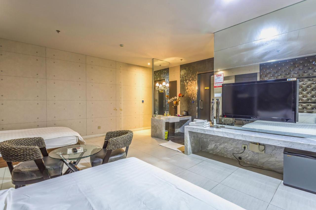 Qingdao Heng Bo Hotel Екстериор снимка